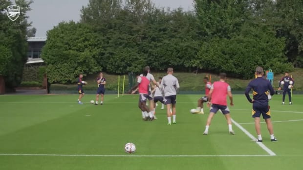 Arsenal finish work ahead of Premier League battle against Man United